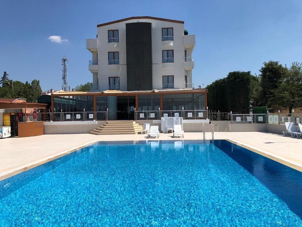 Double Royal Hotel Kocaeli Exterior foto