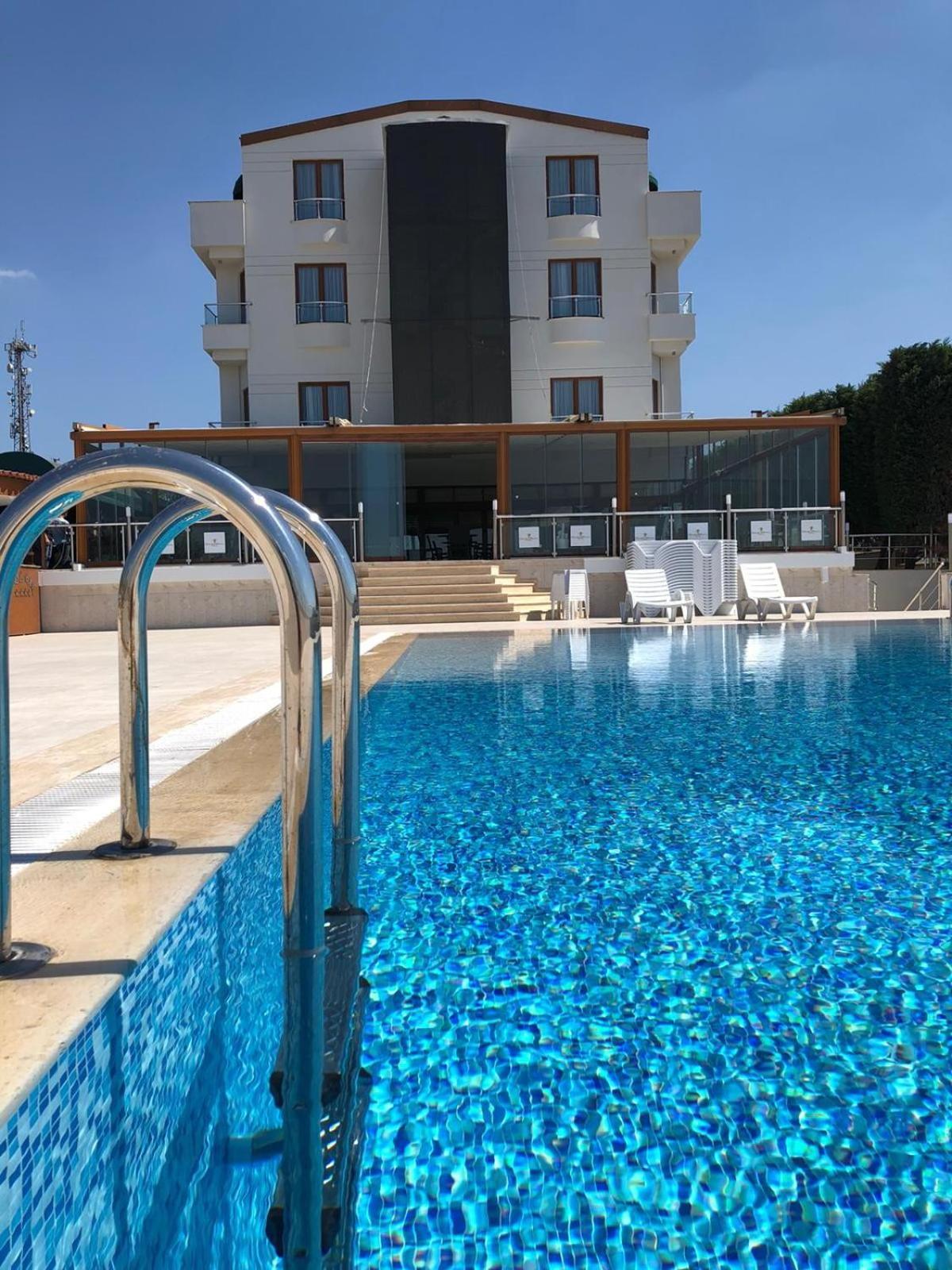 Double Royal Hotel Kocaeli Exterior foto