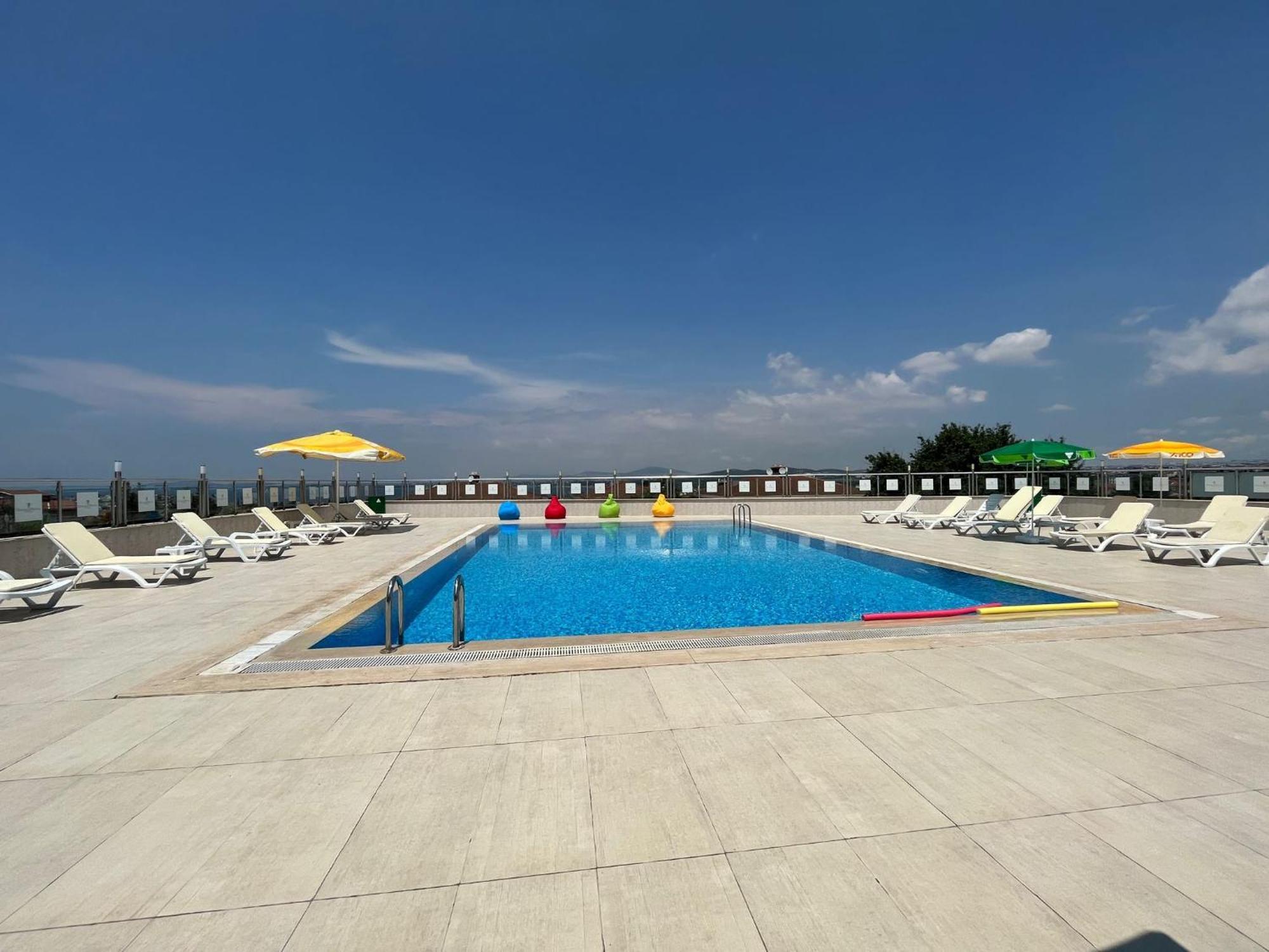 Double Royal Hotel Kocaeli Exterior foto