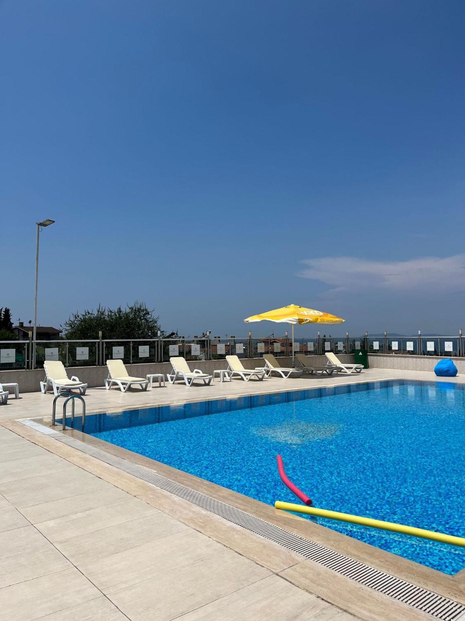 Double Royal Hotel Kocaeli Exterior foto